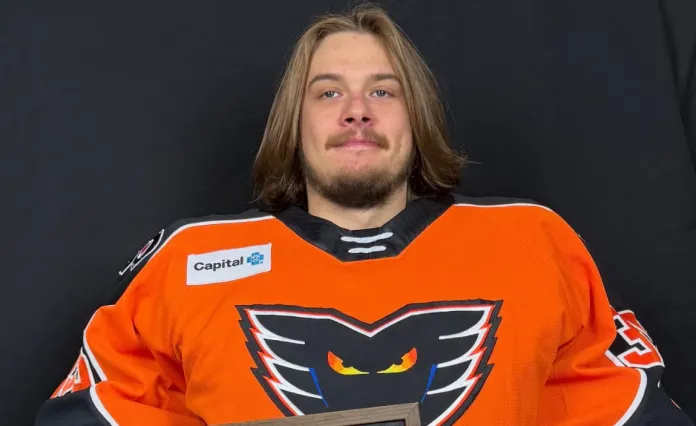 The Hockey News: Алексей Колосов вернулся на радар «Филадельфии» после шатаута в АХЛ