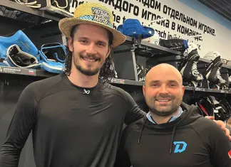 Видео: Победная раздевалка минского «Динамо» после игры с «Шанхайскими Драконами» Видео: Победная раздевалка минского «Динамо» после игры с «Шанхайскими Драконами»