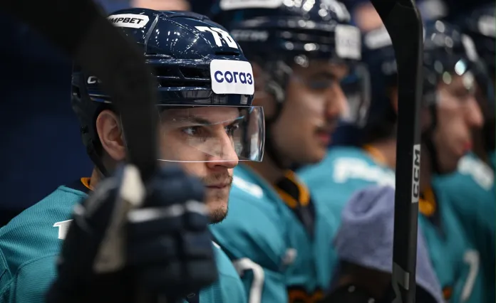 Игрок «Сочи» Николай Поляков: Главное — оставаться командой и не вешать нос Игрок «Сочи» Николай Поляков: Главное — оставаться командой и не вешать нос