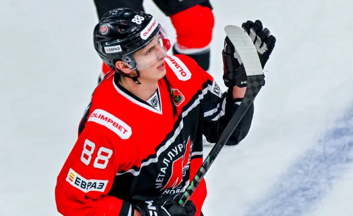 Рекордсмен Betera-Экстралиги лидирует в бомбардирской гонке ВХЛ Рекордсмен Betera-Экстралиги лидирует в бомбардирской гонке ВХЛ