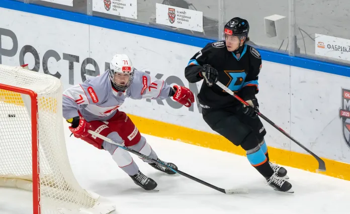«Динамо-Шинник» снова обыграл чемпиона МХЛ, Левшунов получил повреждение, Пушков может трудоустроиться в ВХЛ – все за вчера