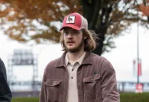 «Филадельфия» обыграла «Нэшвилл», Алексей Колосов провёл матч в роли бэкапа «Филадельфия» обыграла «Нэшвилл», Алексей Колосов провёл матч в роли бэкапа