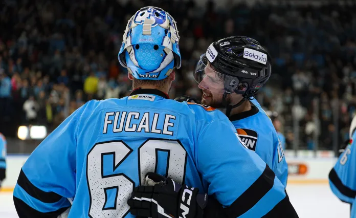 Минское «Динамо» продолжает крушить соперников, Перепехин покинул «Шахтёр», Колосова вызвали в «Филадельфию» - всё за вчера Минское «Динамо» продолжает крушить соперников, Перепехин покинул «Шахтёр», Колосова вызвали в «Филадельфию» - всё за вчера