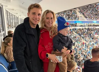 Динара Смольская посетила матч минского «Динамо» с «Амуром» Динара Смольская посетила матч минского «Динамо» с «Амуром»