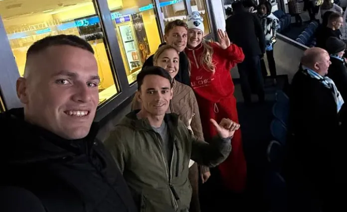 Белорусские биатлонисты посетили матч минского «Динамо» и «Амура» Белорусские биатлонисты посетили матч минского «Динамо» и «Амура»