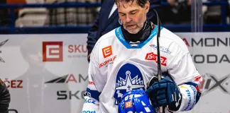 53-летний Яромир Ягр набрал первое очко в сезоне чемпионата Чехии