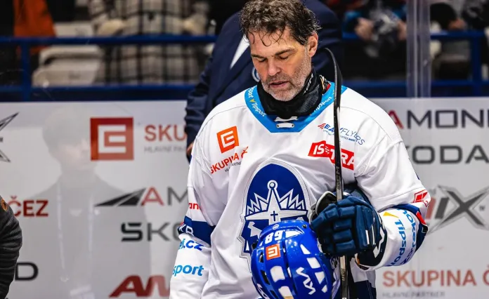 53-летний Яромир Ягр набрал первое очко в сезоне чемпионата Чехии