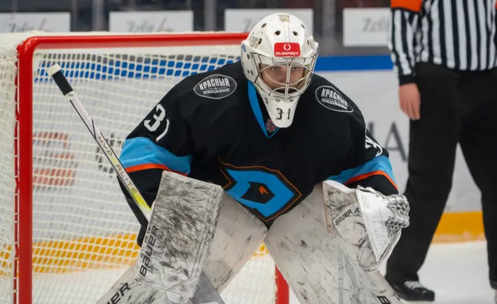 Вратарь «Динамо-Шинника» признан лучшим игроком месяца МХЛ на Западе