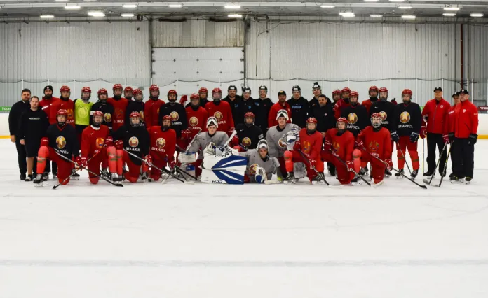 Игроки минского «Динамо» провели тренировку с юношеской сборной Беларуси