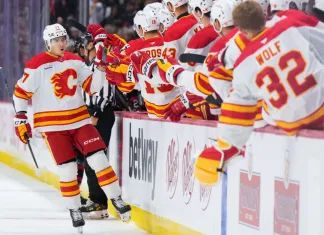 Егор Шарангович сыграет в центре третьего звена «Калгари» в матче с «Нэшвиллом»