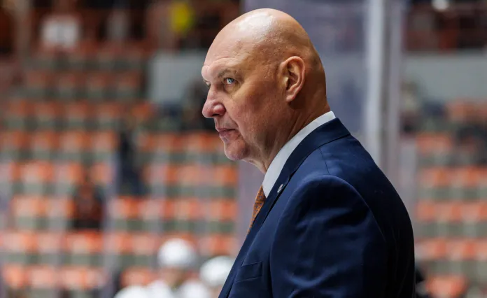 Матчи КХЛ на 2 ноября. «Амур» — «Адмирал», «Салават» — «Локомотив», «Трактор» — «Сибирь» и другие встречи дня