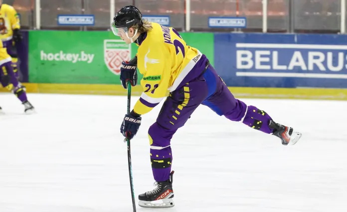 В «Локомотив» перешел 26-летний форвард с опытом игры в ВХЛ