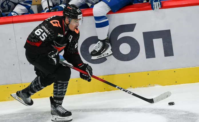 Якупов снизил зарплату при новом контракте с «Авангардом»