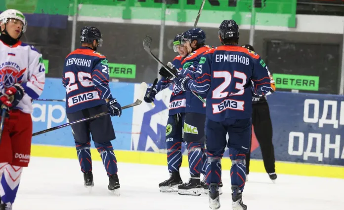 «Сухарь» Большакова и единственная шайба Ускова принесли «Металлургу» победу над «Юностью»