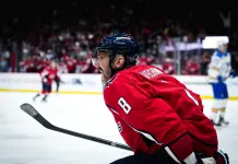 Александр Овечкин забил 900-й гол. Вратарь «Сент-Луиса» попробовал украсть шайбу