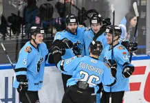 Минское «Динамо» вырвало победу у «Ак Барса» в концовке матча и одержало шестую победу кряду