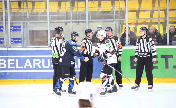 Алексей Сергеев в овертайме принёс победу «Шахтёру» над «Химиком»