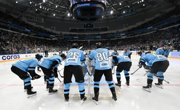 Минское «Динамо» нанесло 49 бросков, но не смогло пробить «Ладу» с вратарем Трушковым и прервало победную серию