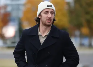 Алекс Лимож — о победе над «Сочи», поддержке Фукале и первой шайбе дома