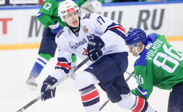 Алексей Альшевский рассказал, что хотел бы спросить у звёздного форварда «Металлурга» Евгения Кузнецова