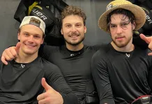 Зак Фукале отдал шляпу лучшего игрока матча двум хоккеистам минского «Динамо»