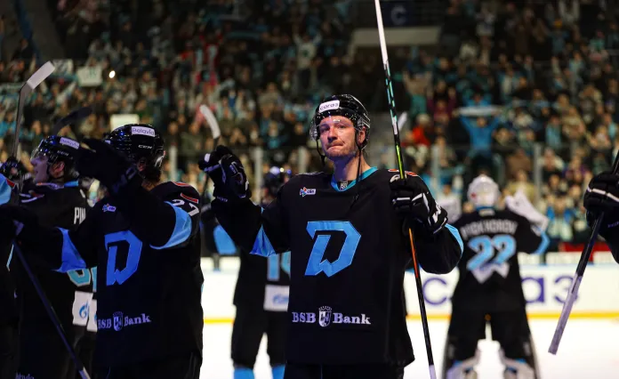 Алексей Астрейко: Хоккей Квартальнова не только дает результат, но еще и очень зрелищный