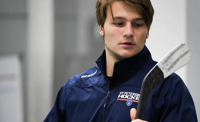 Захар Бардаков удивлён обязательным чаевым в США