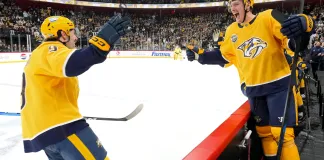 НХЛ. Победы «Каролины» и «Айлендерс», поражение «Питтсбурга» в Швеции — результаты игрового дня