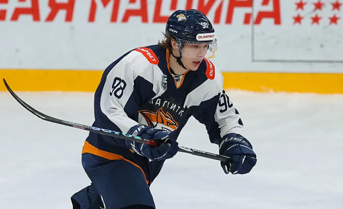 ВХЛ. Результативная игра белорусов не помогла «Магнитке» одолеть «Торпедо-Горький», шайба Литвинова. Итоги 15 ноября