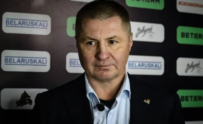 Готовец выбыл до конца сезона, экс-хоккеист сборной Беларуси может возглавить «Сибирь», легендарный хоккеист утвержден главным тренером «Шахтера» - все за вчера