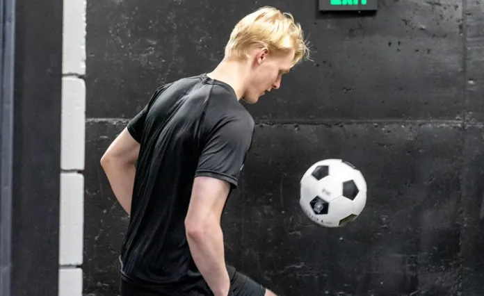 USHL. Бутин в первом звене, Марченко с «минусом», их команды одержали победы — статистика белорусов 16 ноября