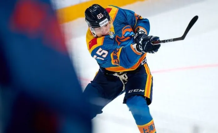 Матчи КХЛ на 17 ноября. «Локомотив» — «Салават Юлаев», «Сибирь» — «Шанхай Дрэгонс», «Сочи» — «Барыс»