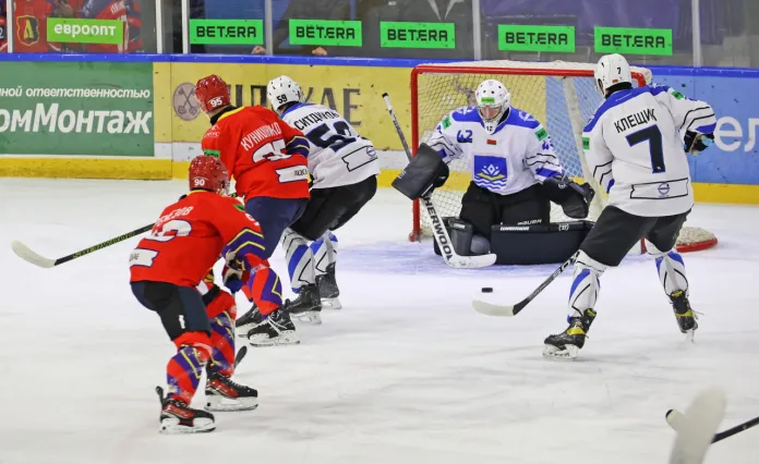 Артур Пархомчик в овертайме принёс «Лиде» победу над «Химиком»