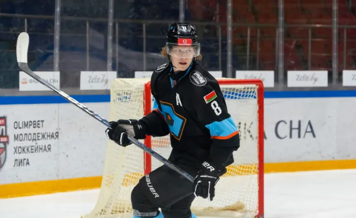 19-летний форвард провёл дебютный матч за минское «Динамо» в КХЛ