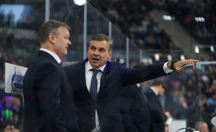 «Вы молодцы, ребята. Вы офигенные молодцы. Мы проигрываем». Дмитрий Квартальнов — о поражении от «Северстали»