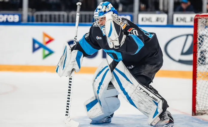 Зак Фукале и Виталий Пинчук попали в топ-игроков КХЛ по нескольким метрикам