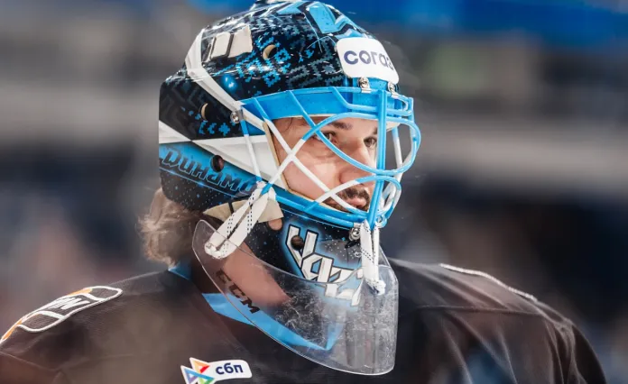 Василий Демченко сделал 45 сэйвов в юбилейном 400-м матче в КХЛ