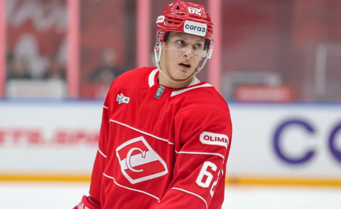 Даниил Орлов извинился перед болельщиками за разгромное поражение от минского «Динамо»