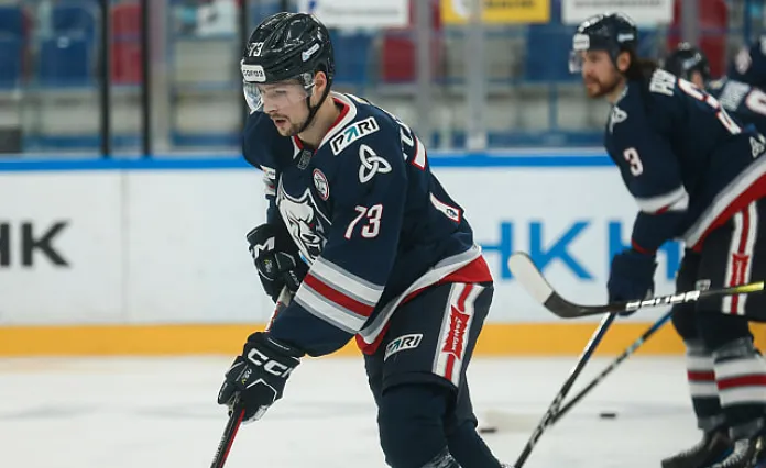 Стало известно, почему Егор Юзленко не играет за «Нефтехимик»