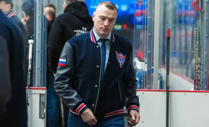 Иван Усенко: Если кто-то допускает ошибку, то в командном виде спорта его должен кто-то подстраховать