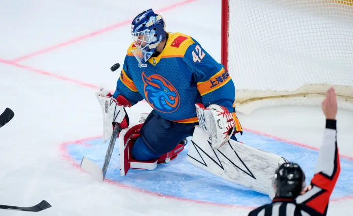 Экс-вратарь минского «Динамо» и уроженец Гомеля — лучшие игроки 11-й недели КХЛ