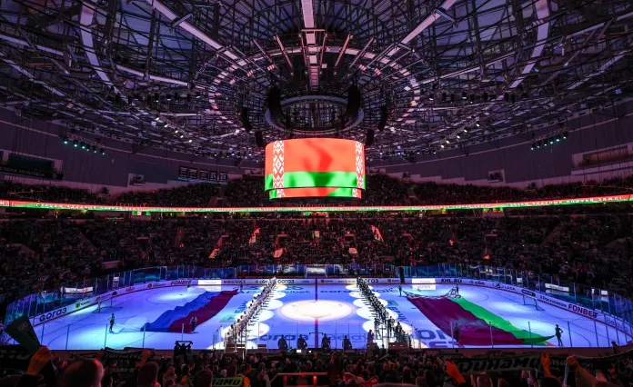 Минское «Динамо» поздравило футбольный клуб «МЛ Витебск» с чемпионством