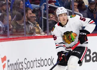 Артём Левшунов потерял лидерство среди новичков НХЛ по голевым передачам