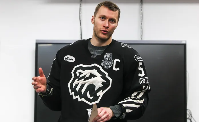 Лидер «Сибири» может стать одноклубником Белевича и Кульбакова