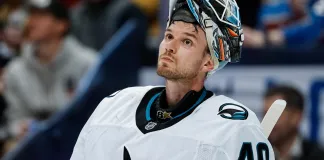 Вратарь НХЛ Георгиев перешёл в московский «Спартак»