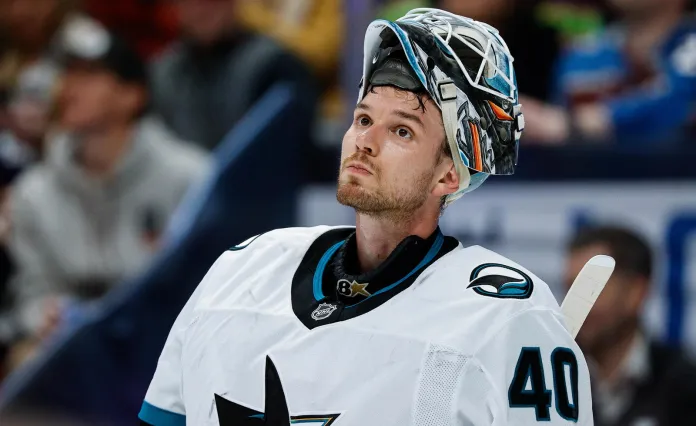 Вратарь НХЛ Георгиев перешёл в московский «Спартак»