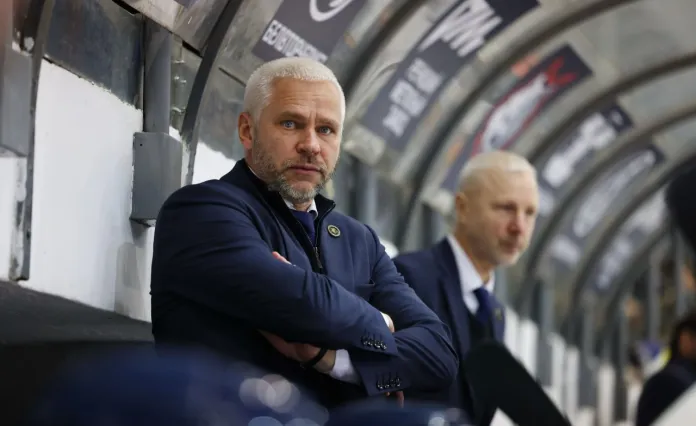 Тренер «Металлурга» Дмитрий Саяпин — о поддержке трибун, игре Большакова и победе над «Неманом»