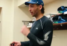 Белорусского вратаря признали лучшим игроком матча в раздевалке «Ванкувера»