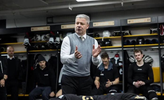 Главный тренер «Адмирала» поставил под сомнение удаление игрока в матче против минского «Динамо»