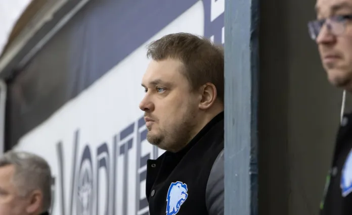 Роман Юпатов: С наилучшими пожеланиями отправил ребят на второй период. Гороскоп на декабрь им рассказал